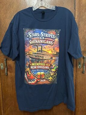 Gildan Navy Softstyle Graphic Tee size XL